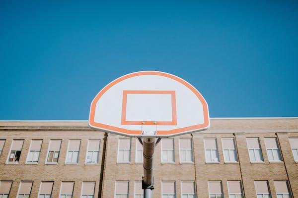 切尔西俱乐部谁接手过_切尔西俱乐部是哪国的